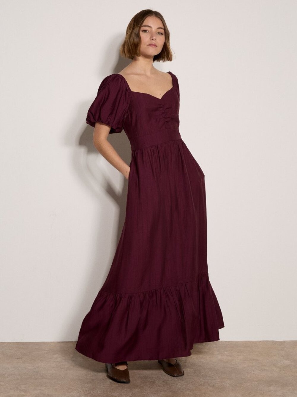 Sweetheart Neckline Bubble Sleeve Maxi Dress
